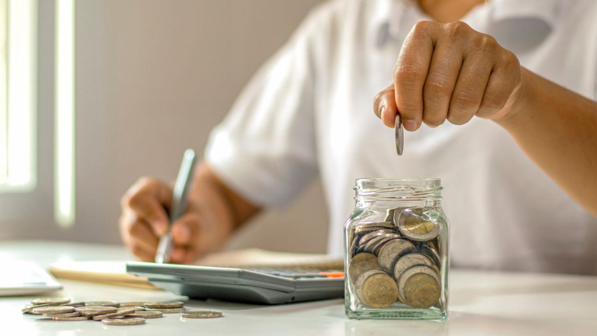 Perché gli italiani non riescono più a risparmiare?